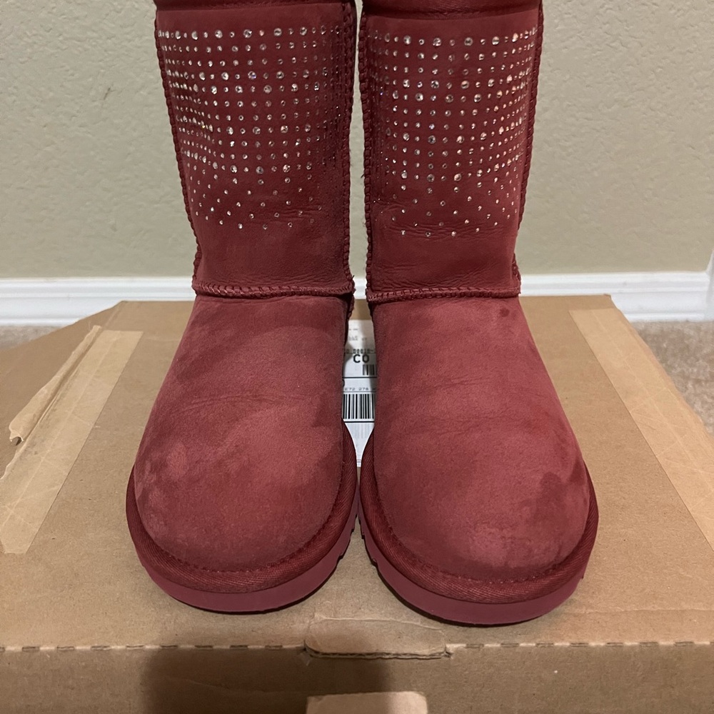 Ugg Swarovski Bling Short Boot Red Burgundy Size 5